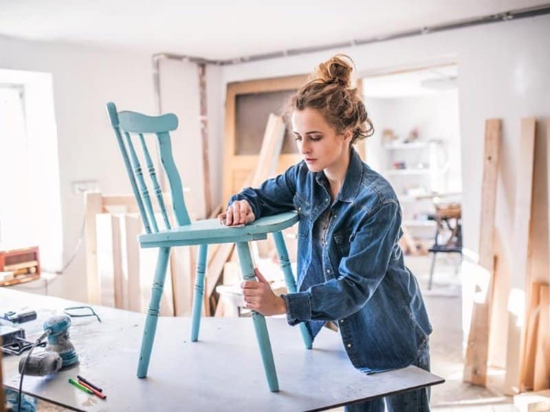 Preparing a chair for painting